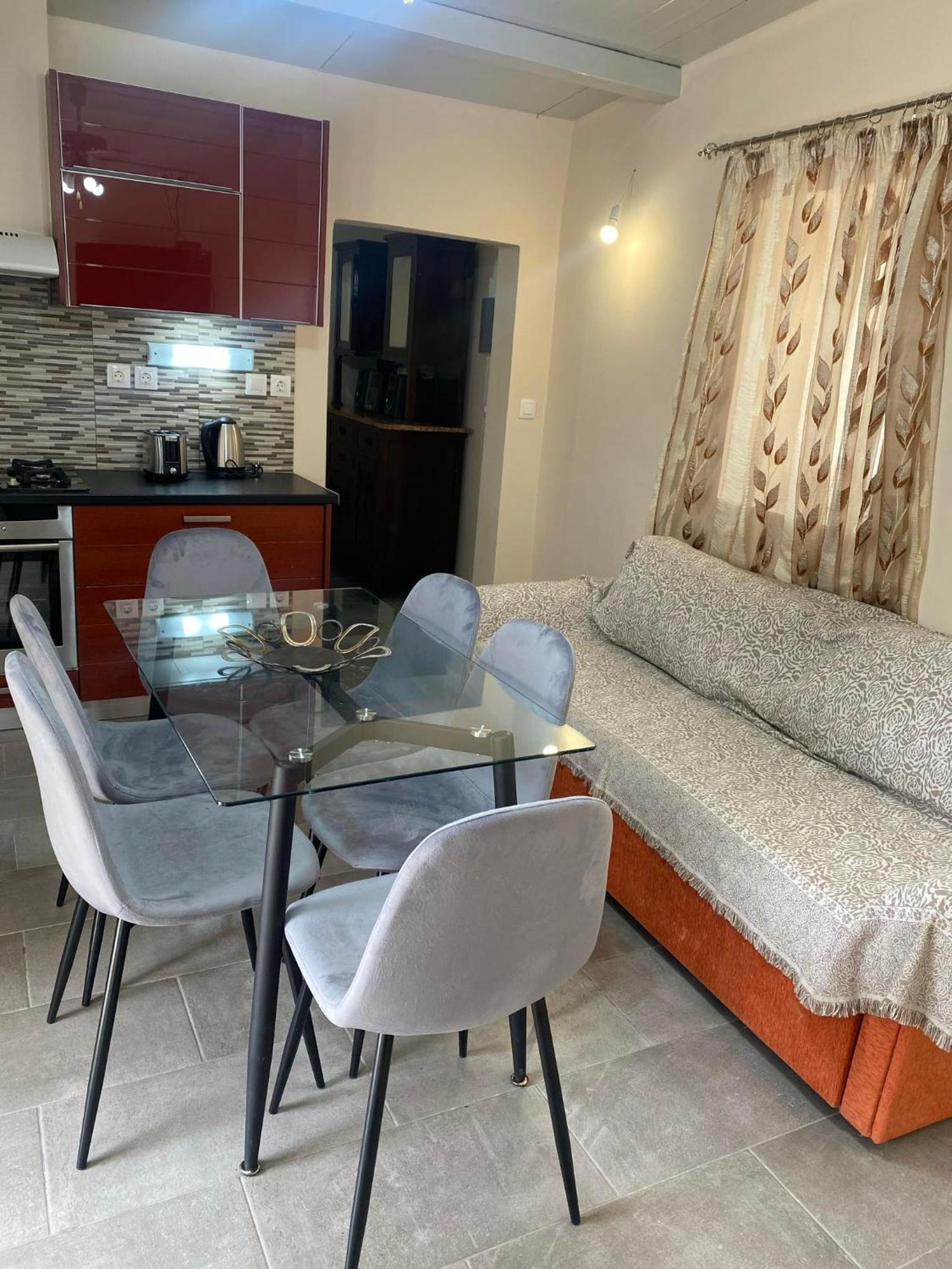 Sappir House Pigadhakia