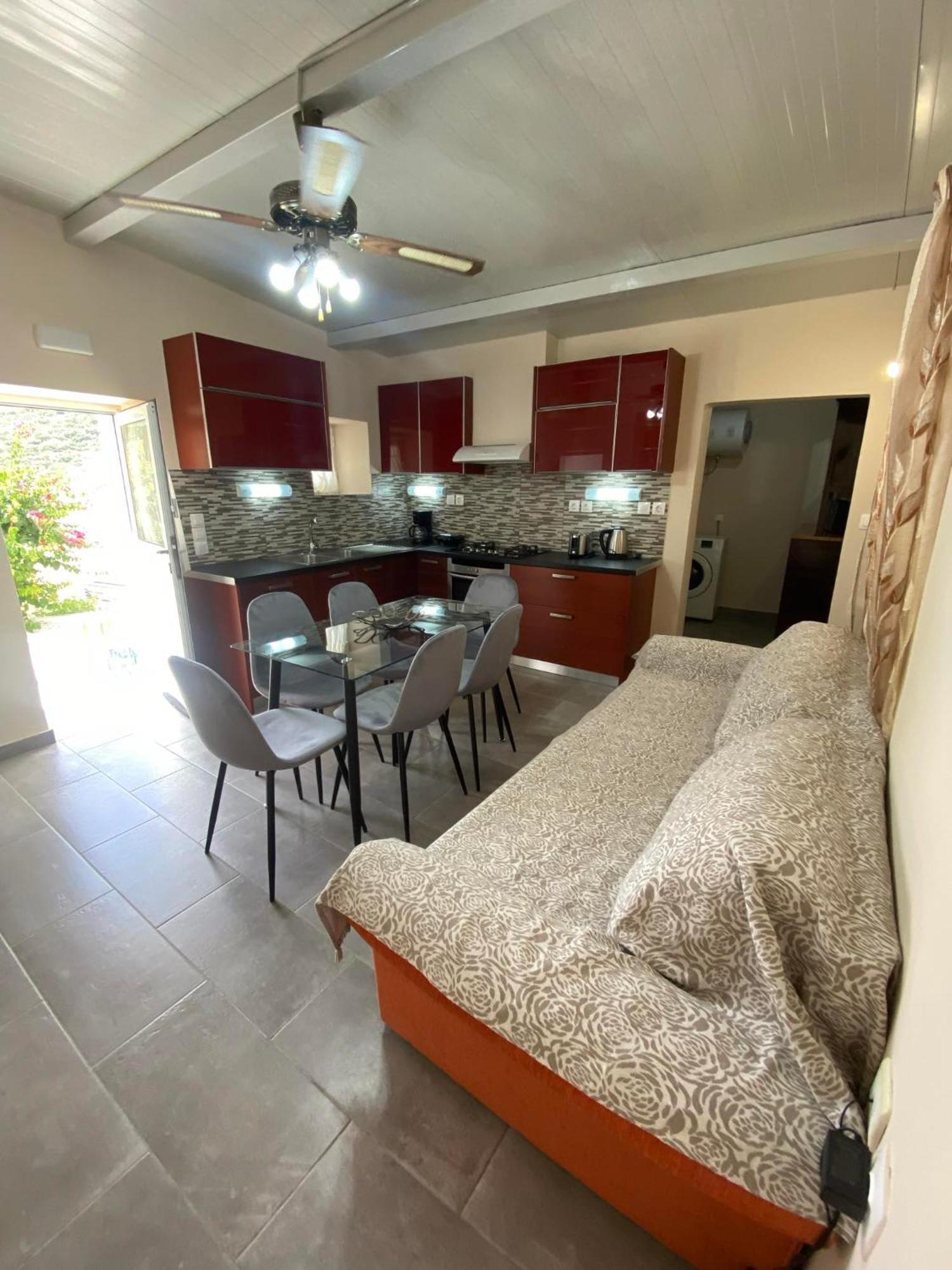 Sappir House Pigadhakia
